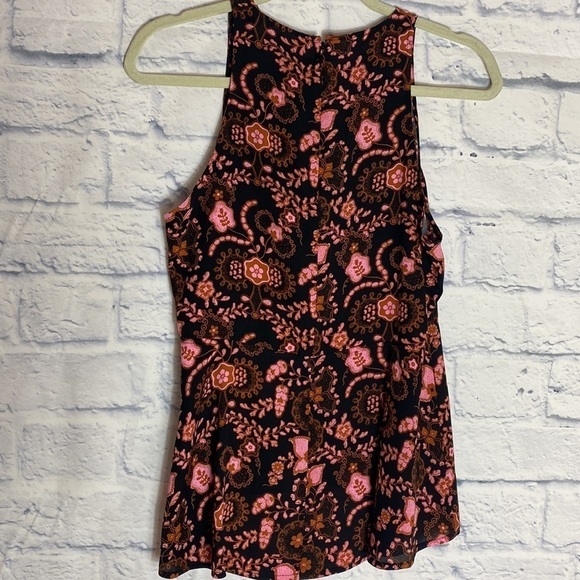 ALC Stuart black floral silk sleeveless hi low top small - Picture 6 of 9